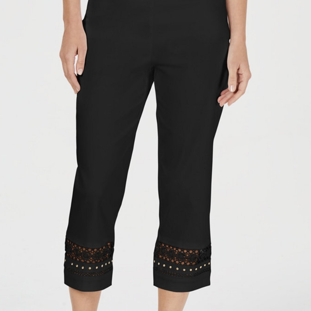 J M Collection Black dressy lace Capri pants , NEW
